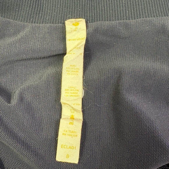 Lululemon Women’s 8 Raja Black Reversible Full Zip Jacket All Season Yoga Layer - Picture 8 of 11